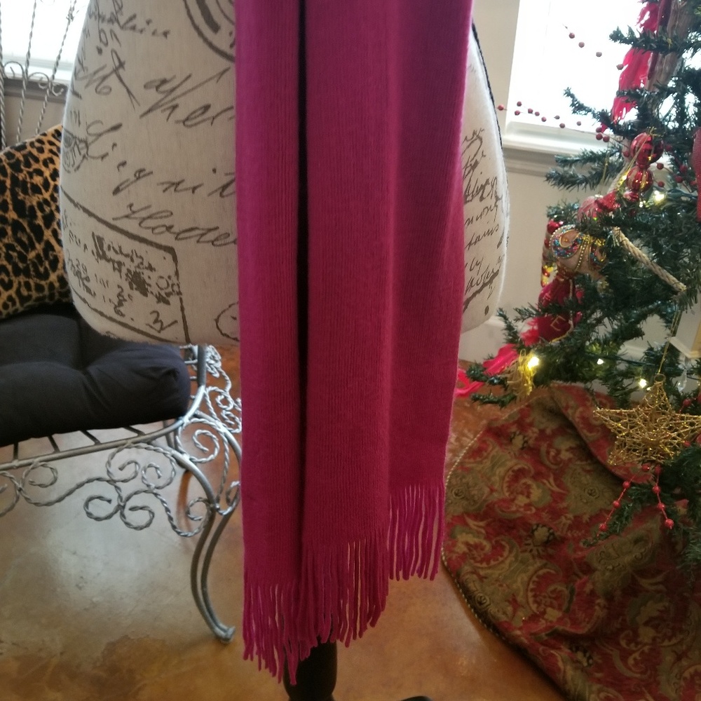 Scarves - Picture 4 of 5